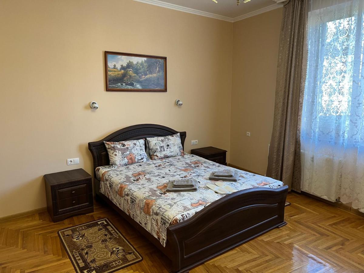 Villa Magda Berehove  Buitenkant foto